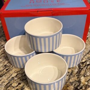Round House 4 Dip Bowls
Blue and White Striped Dip Bowls Set